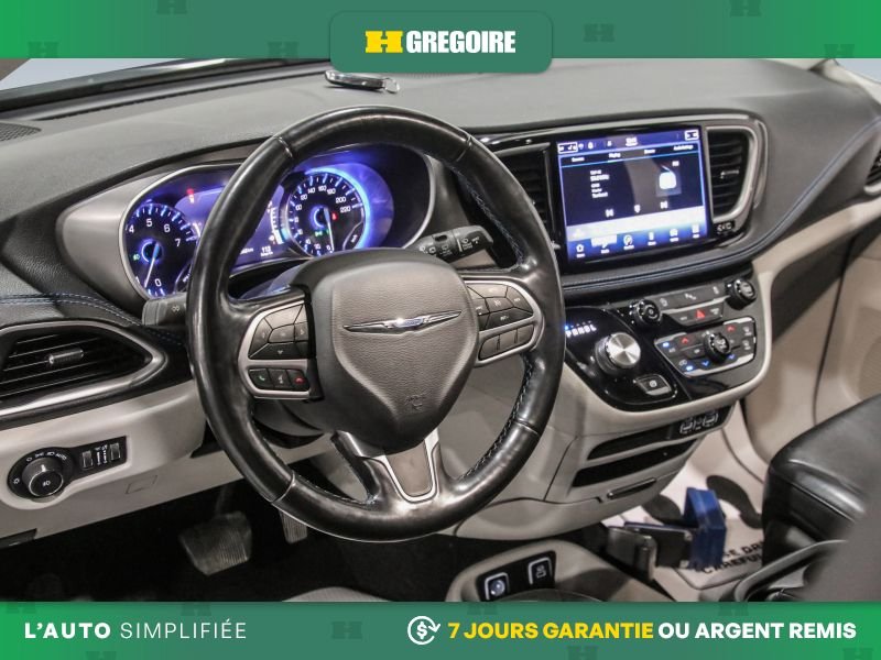 Chrysler Pacifica 822359A | Touring-L AUTO A/C GR ELECT MAGS CUIR 7PASSAGERS C 2021 Gris Laval - photo #11