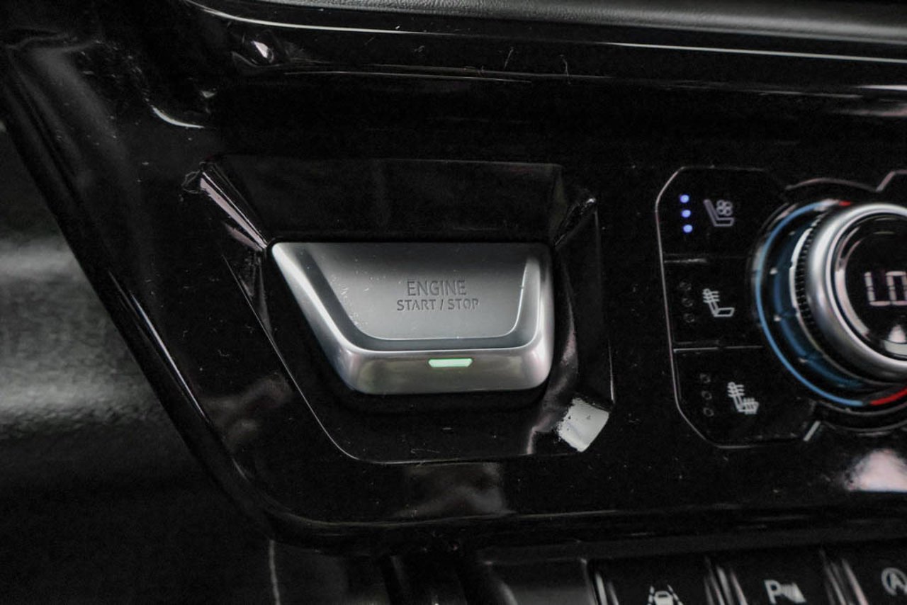 2026 GMC Sierra 1500 4WD Crew Cab 147 AT4X Grey Sherwood Park - photo #23