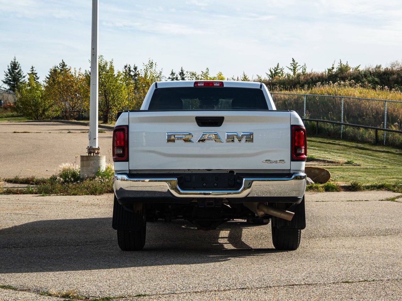 2025 Ram 2500 Tradesman 4x4 Crew Cab 8' Box White Sherwood Park - photo #12
