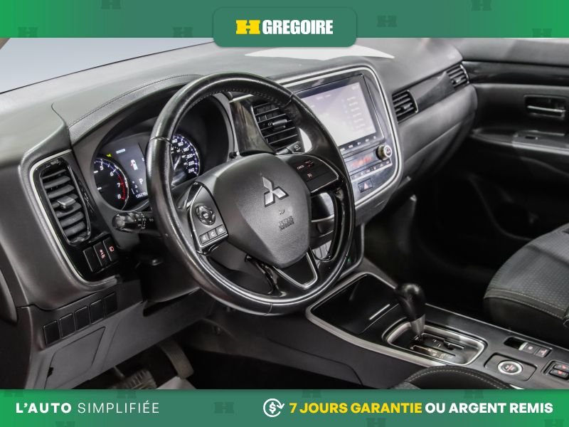 2020 Mitsubishi Outlander Red Blainville - photo #20