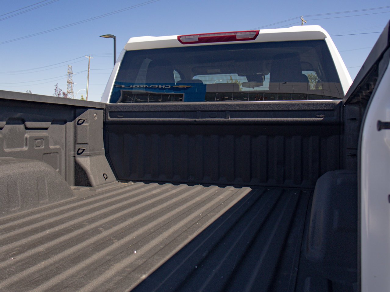 2023 GMC Sierra 1500 4WD Double Cab 147 SLE White Sherwood Park - photo #10