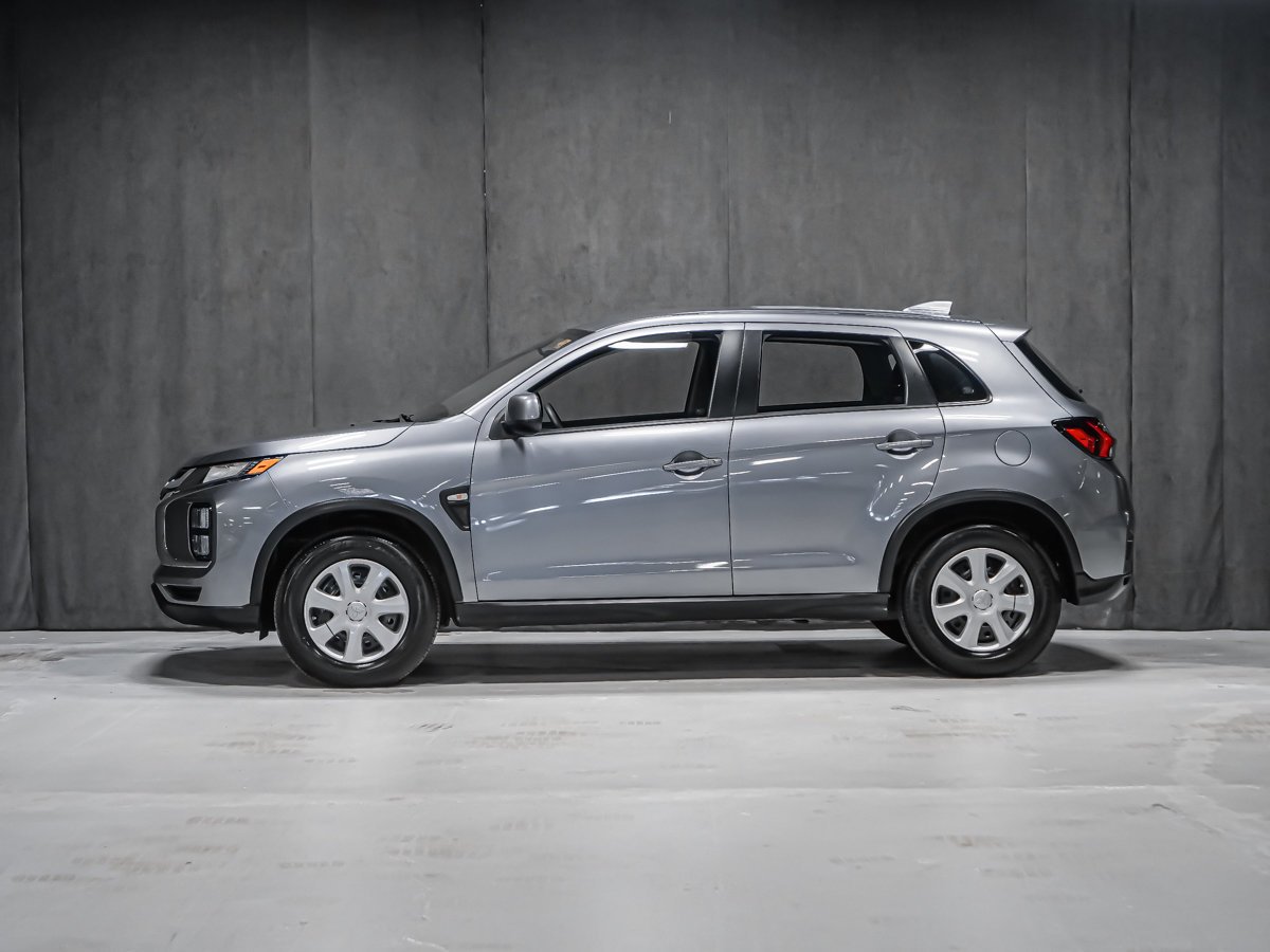 2025 Mitsubishi RVR ES FWD CARPLAY CAMÉRA SIÈGES CHAUFFANTS Grey Montreal - photo #2