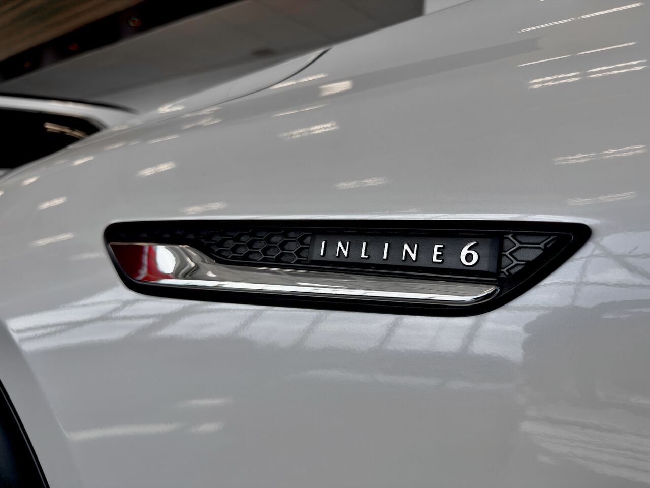 2024 Mazda CX-90 hybride léger White Notre-Dame-des-Prairies - photo #13