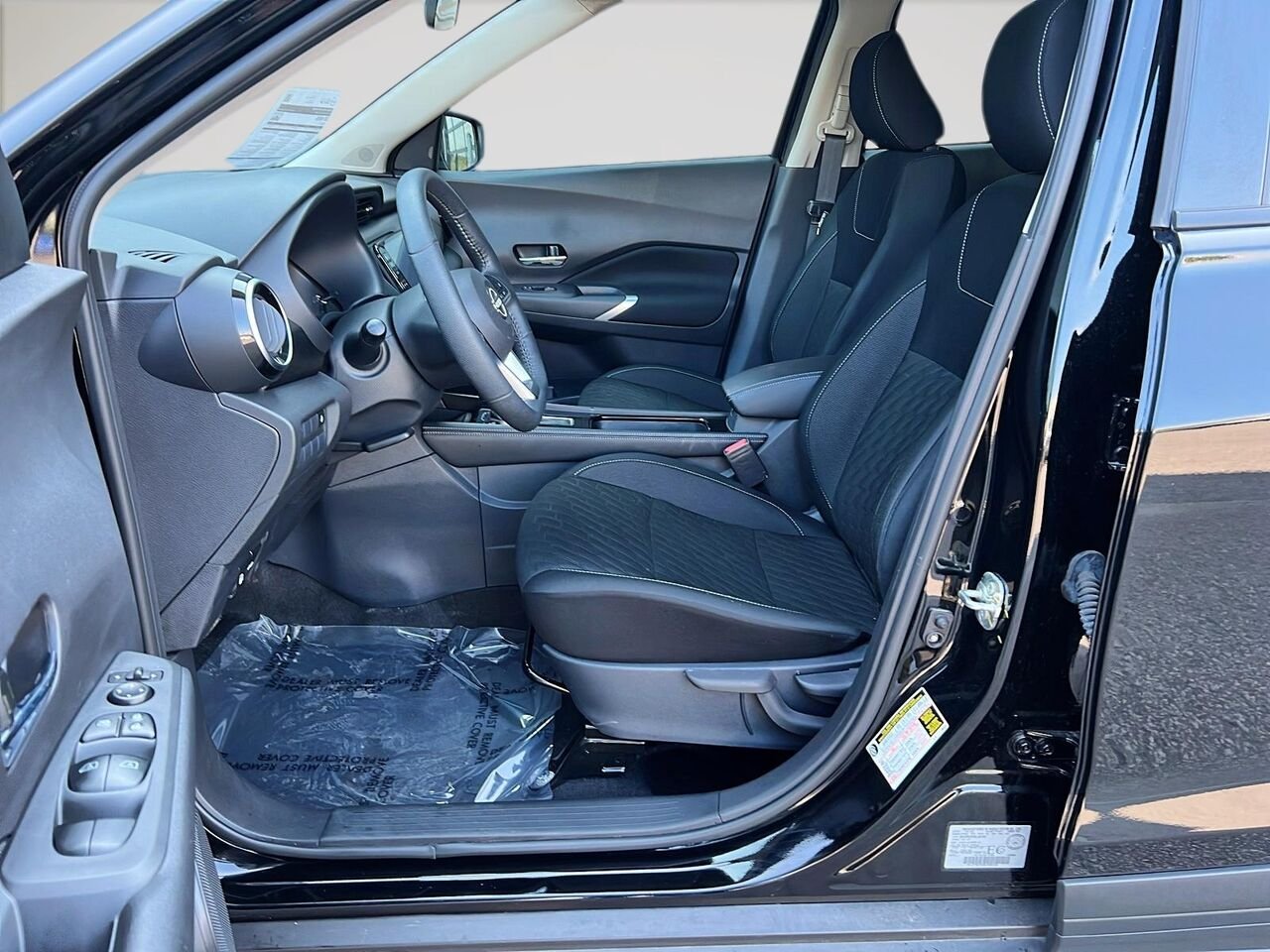 Nissan Kicks SV TA 2024 Noir Québec - photo #8