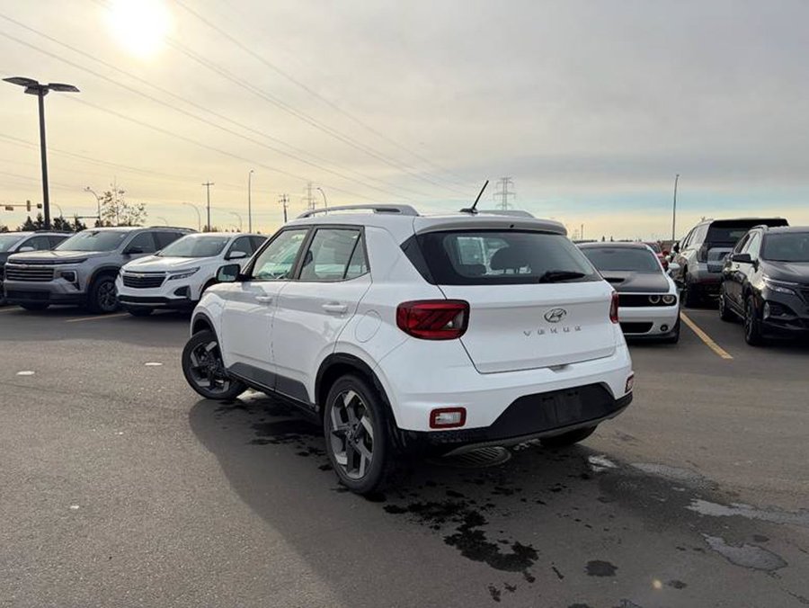 2024 Hyundai Venue Ultimate 1.6L | Power Sunroof White