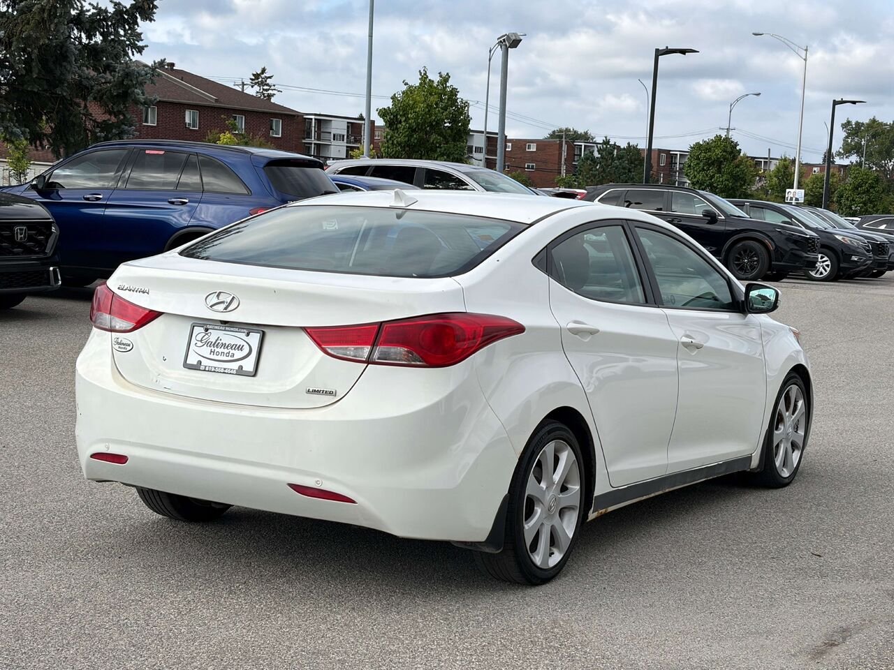 2013 Hyundai ELANTRA Limited White Gatineau - photo #5