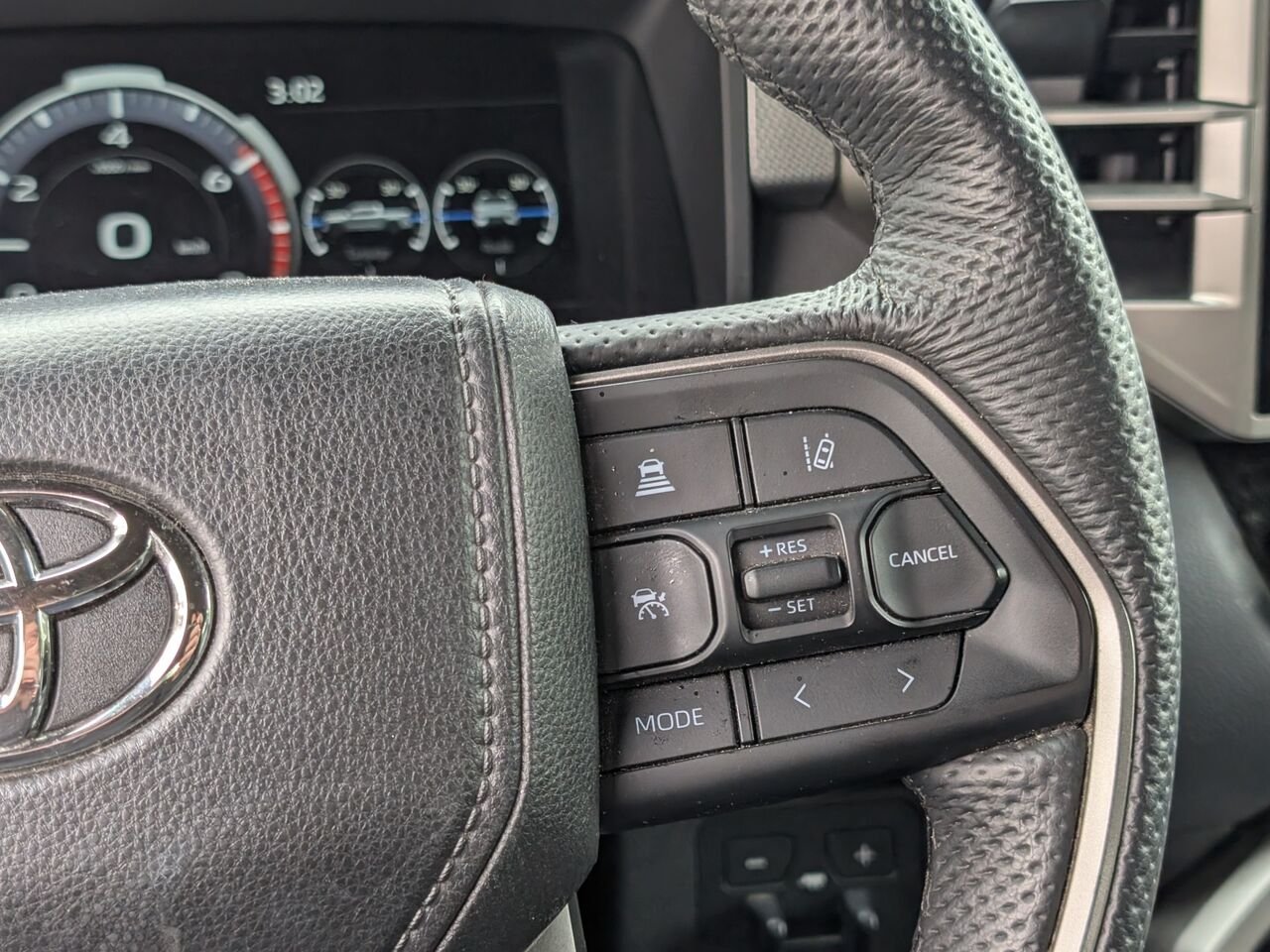 2026 Toyota Tundra 5TFWA5EC1TX054152 White Sherbrooke - photo #13
