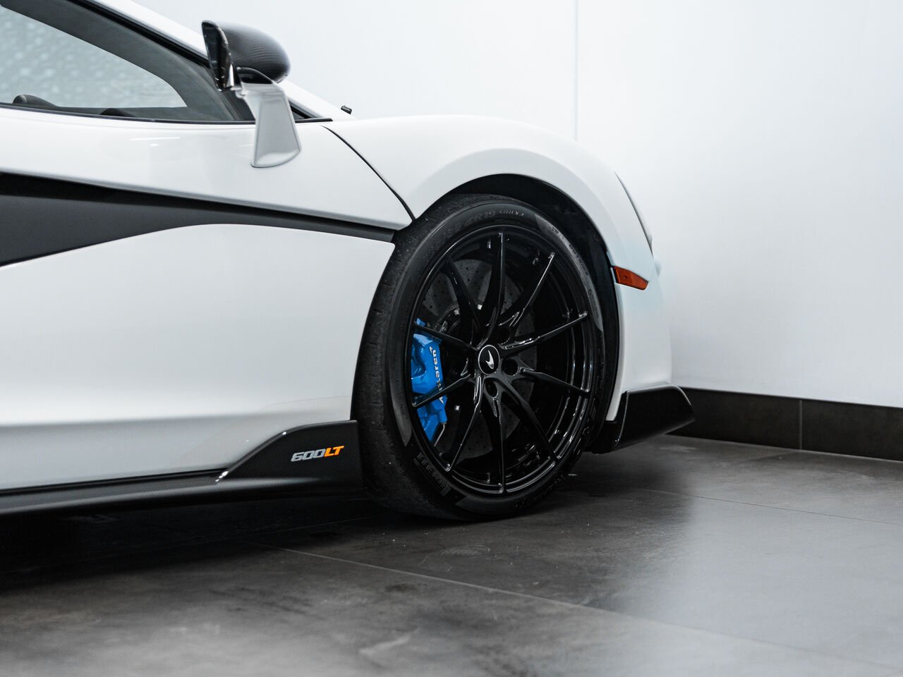 2019 McLaren 600LT White Saint-Eustache - photo #31