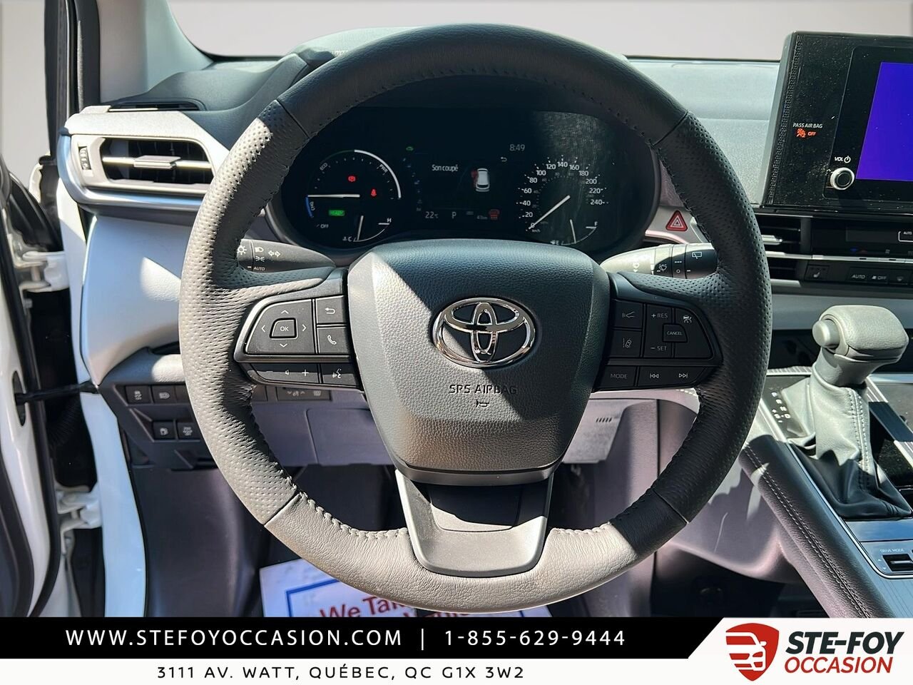 2026 Toyota Sienna LE 8 PASSAGERS White Québec - photo #11