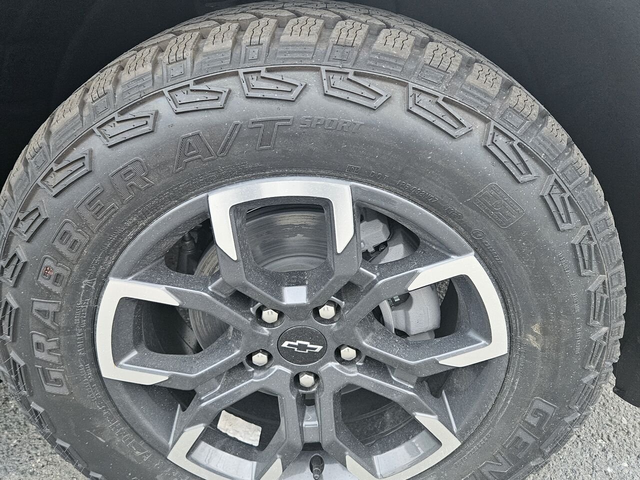 2027 Chevrolet Equinox 4 portes 4RM ACTIV Mosaic Black Metallic Thetford Mines - photo #18