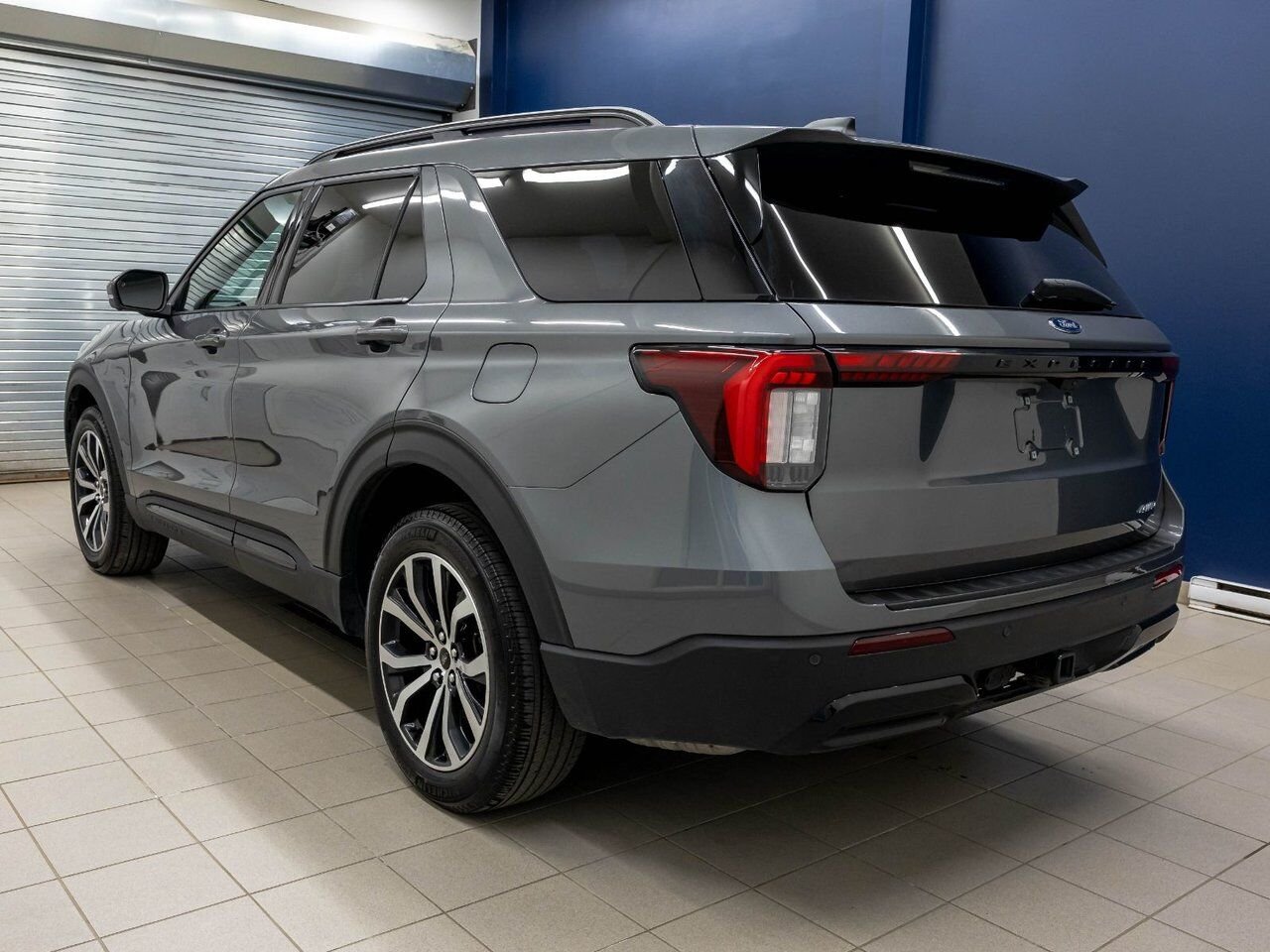 Ford Explorer ST-LINE 4WD *TOIT PANO* CAMERA 360 *NAV* AUDIO B&O 2025 Gris Saint-Jérôme - photo #5