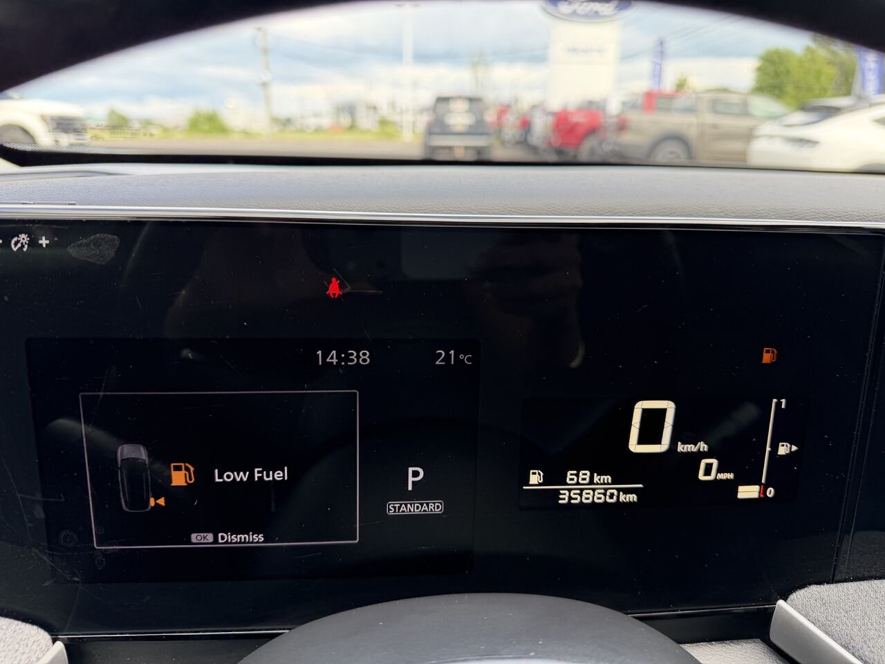 2025 NISSAN KICKS SV Grey Montmagny - photo #9