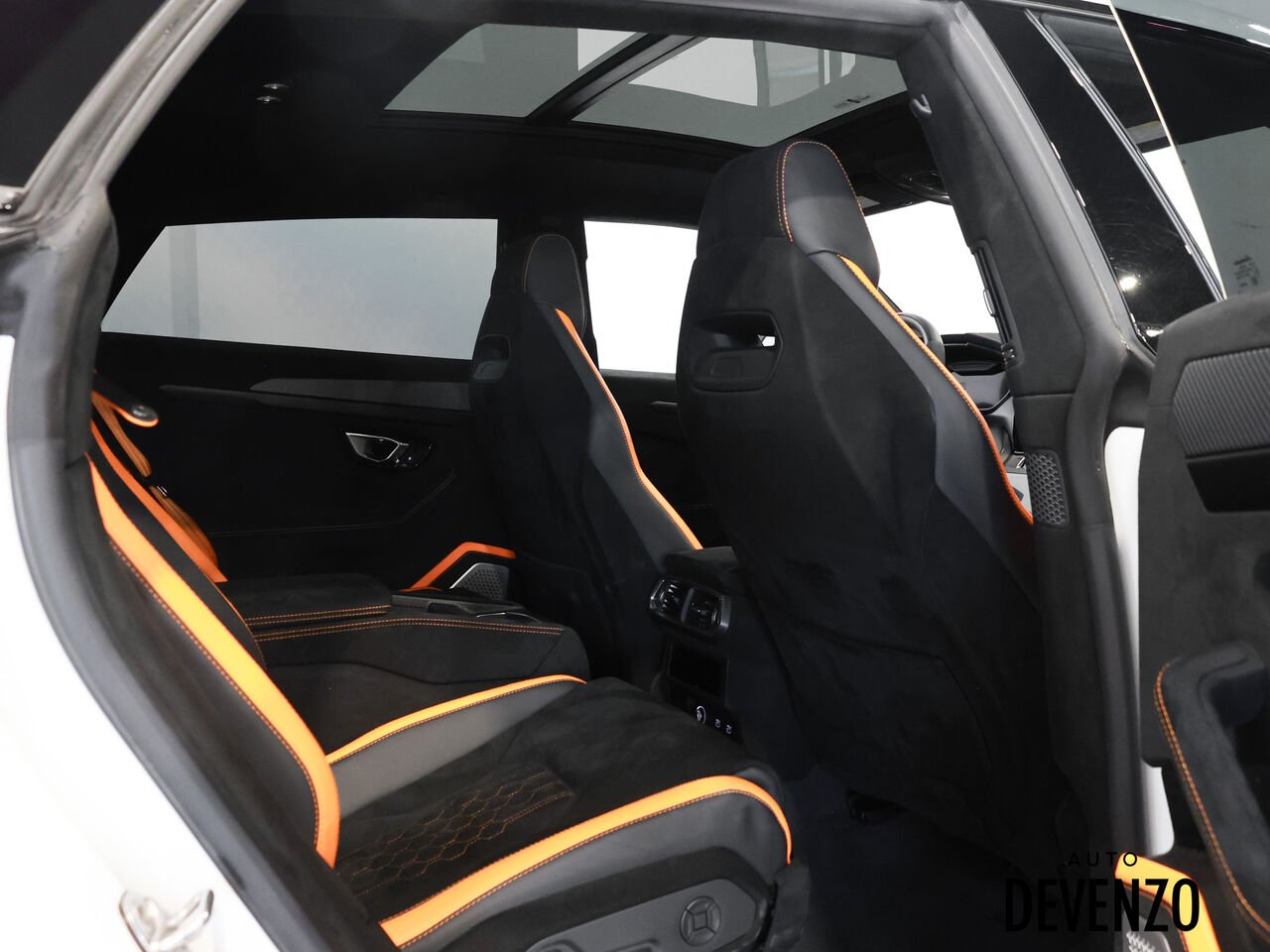 2023 Lamborghini Urus White Saint-Eustache - photo #6
