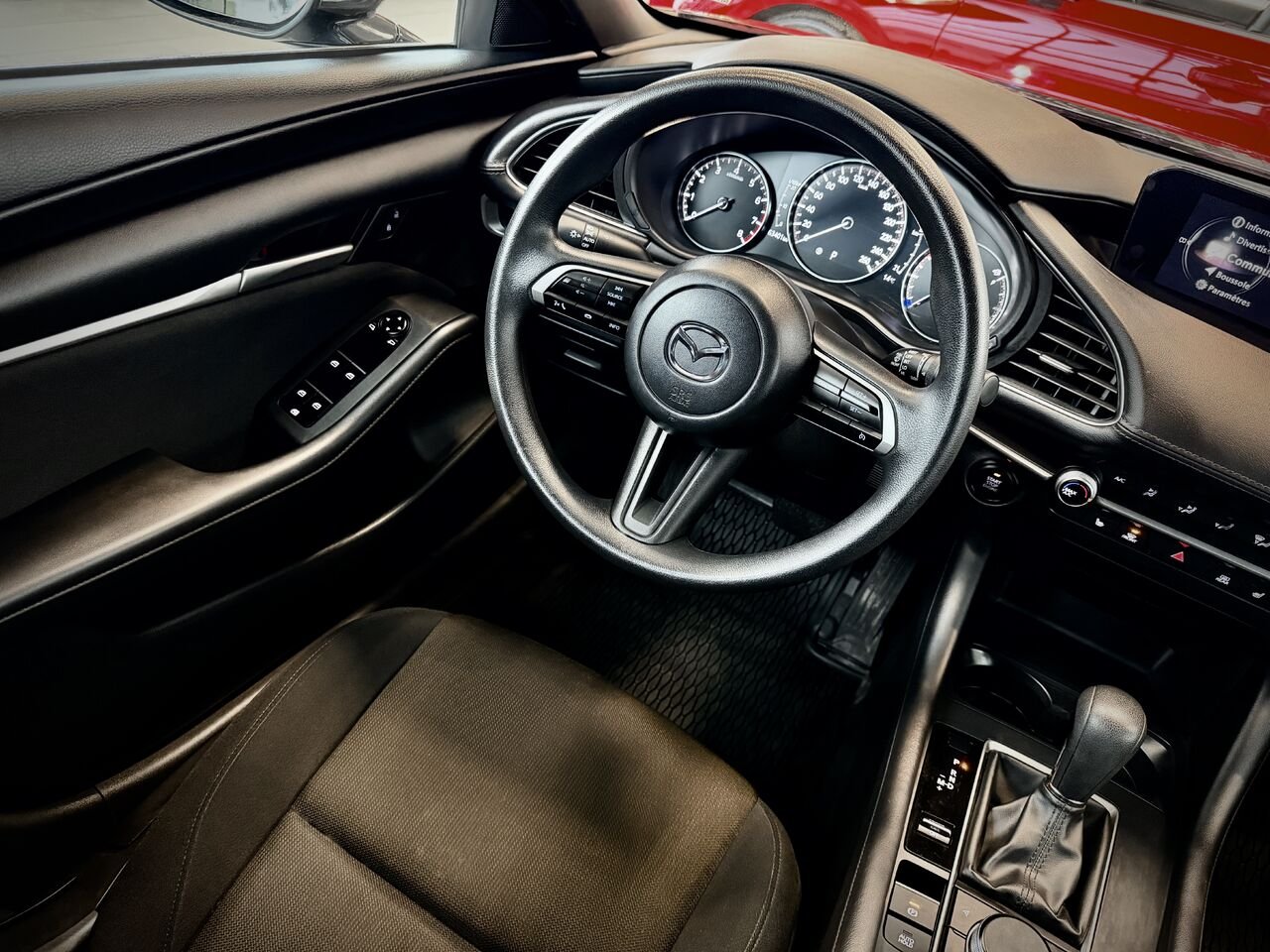 Mazda Mazda3 Sport 2024 Gris Notre-Dame-des-Prairies - photo #16