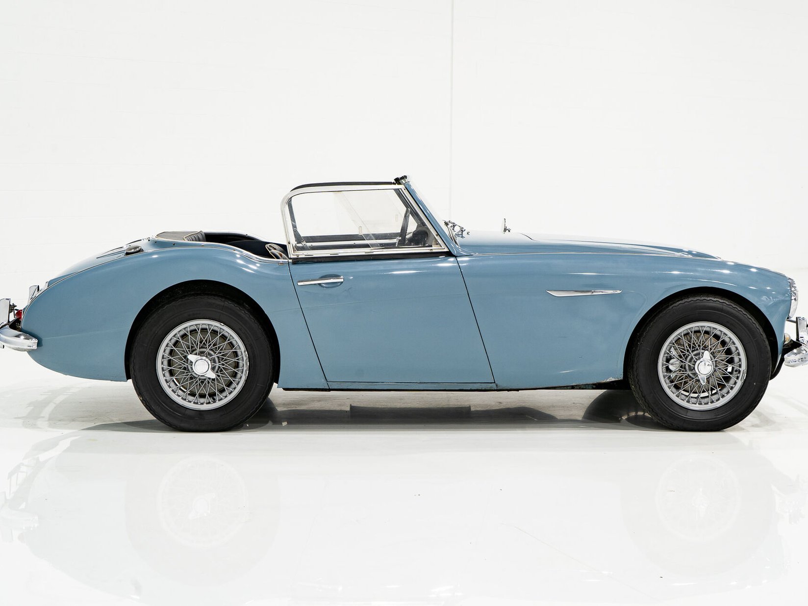 Austin Healey 3000 Recent drivetrain complete rebuild **PRIX EN USD** 1960 Bleu Montréal - photo #34
