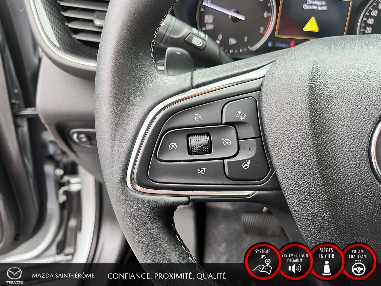 2023 Buick Envision Essence | TOIT PANORAMIQUE | CUIR | AWD Grey Saint-Jérôme - photo #13