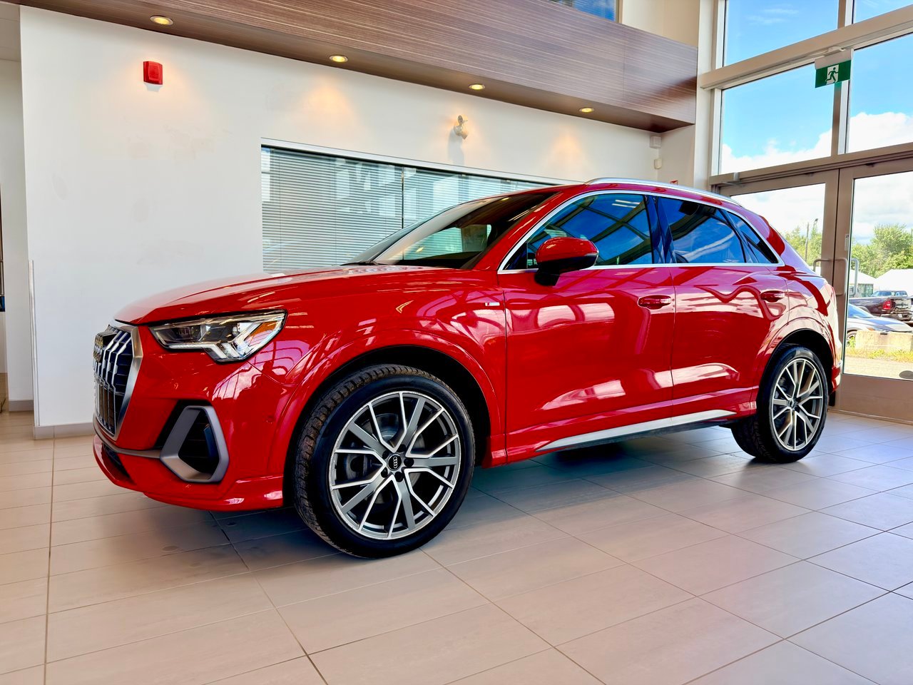 Audi Q3 2019 Rouge Notre-Dame-des-Prairies - photo #3