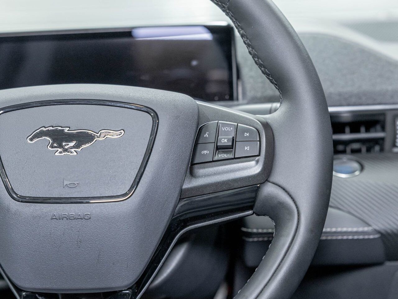 2025 Ford Mustang Mach-E PREMIER EAWD *NAV* REG ADAPT CARPLAY SIÈGES CHAUFF Blue Saint-Jérôme - photo #15