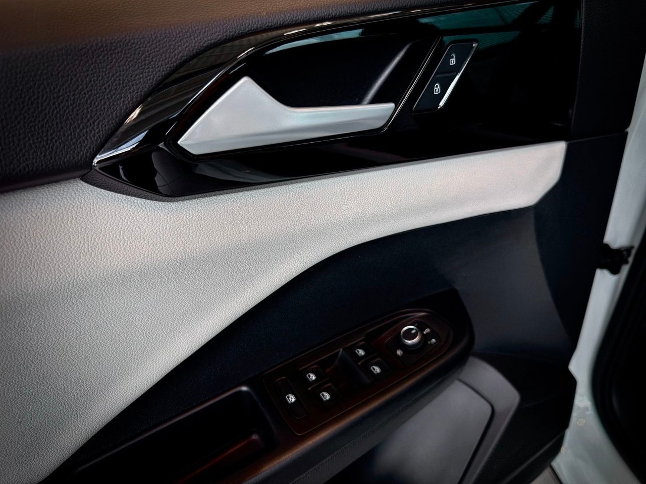 2026 Volkswagen Taos Notre-Dame-des-Prairies - photo #30