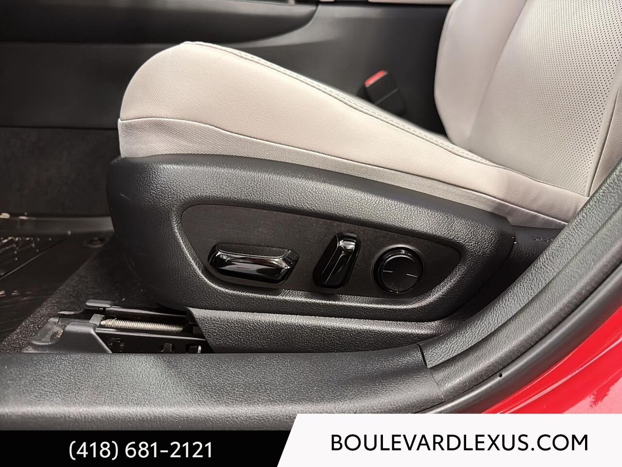 2025 Lexus UX Red Quebec - photo #9