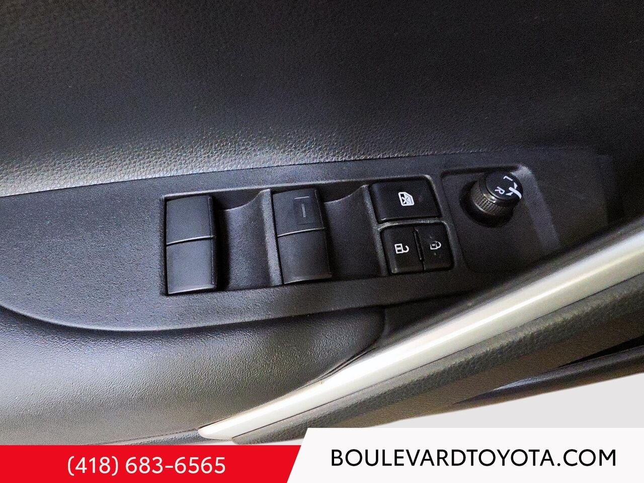 2023 Toyota Corolla Cross 100461A-77 | LE, AWD Black Québec - photo #7