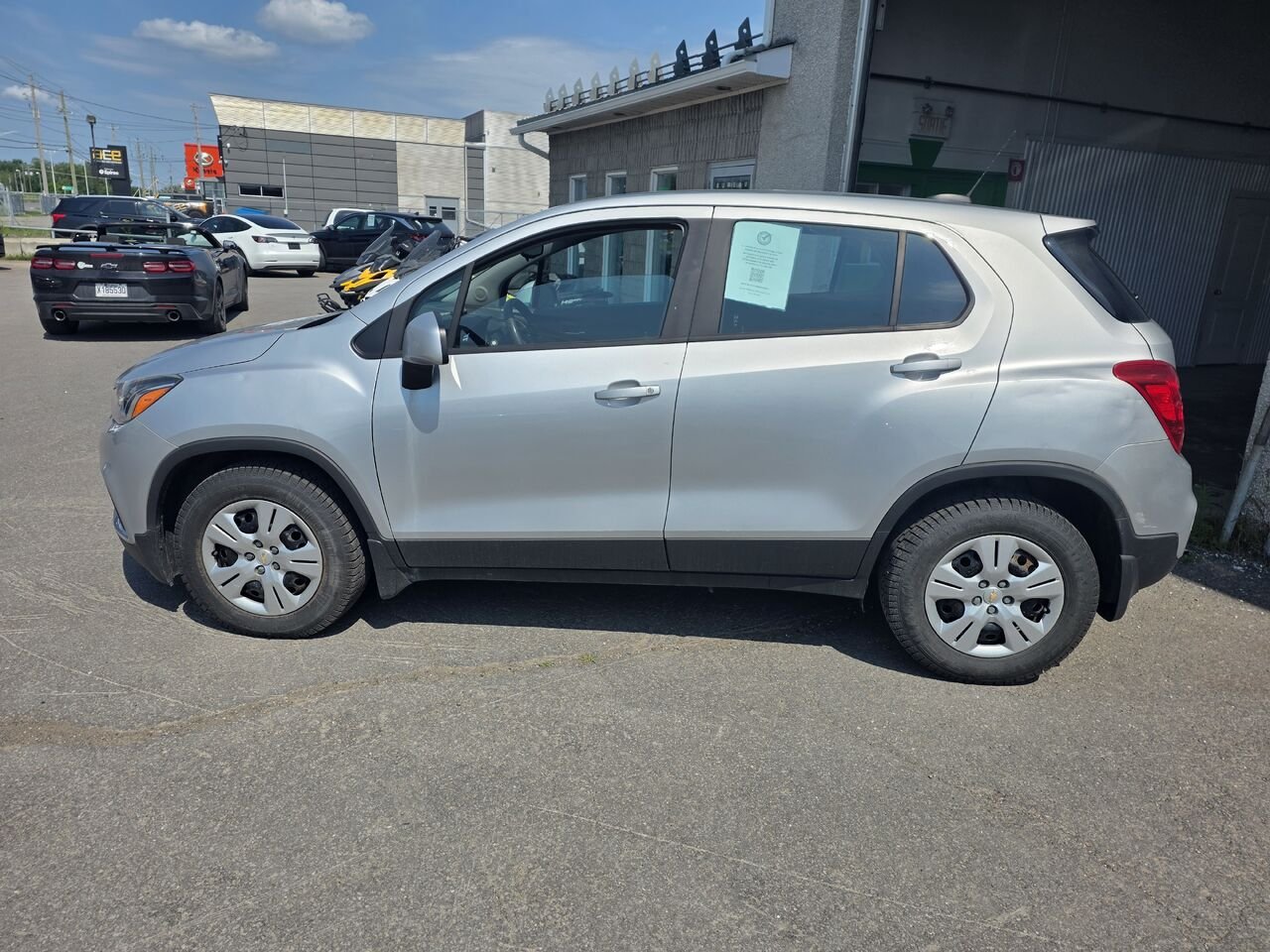 2017 chevrolet trax Grey  - photo #2