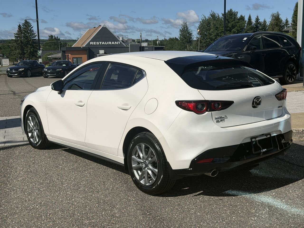 2024 Mazda Mazda3 Sport White Ste-Marie - photo #6