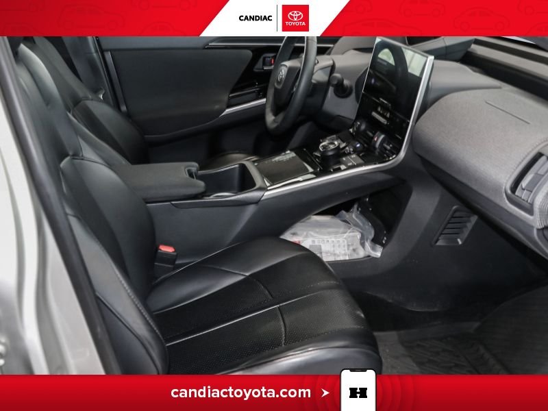 2025 Toyota BZ4X Silver Blainville - photo #14