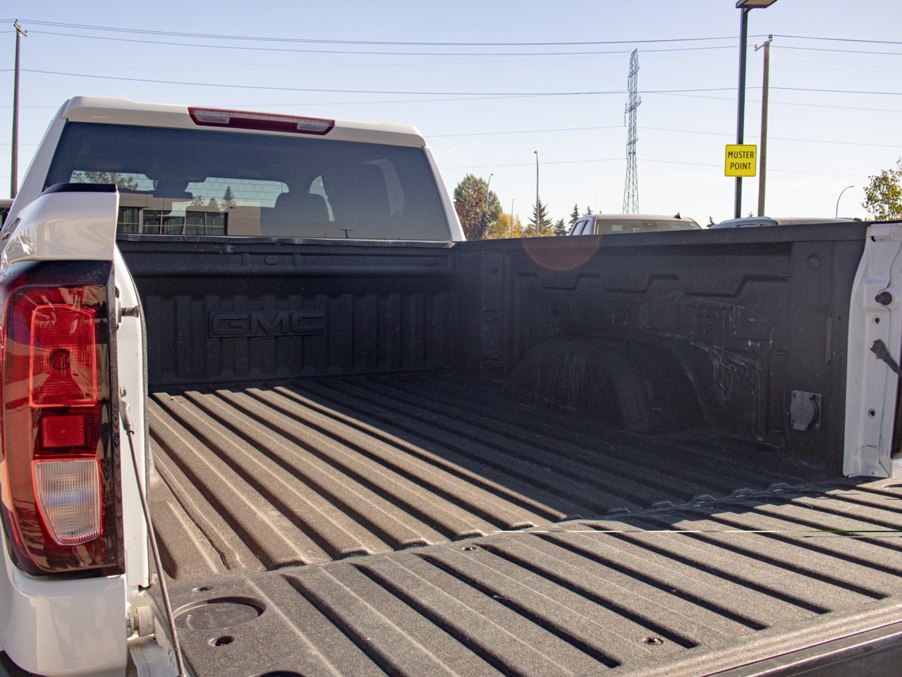 2024 GMC Sierra 1500 4WD Crew Cab 147 Elevation White Sherwood Park - photo #10