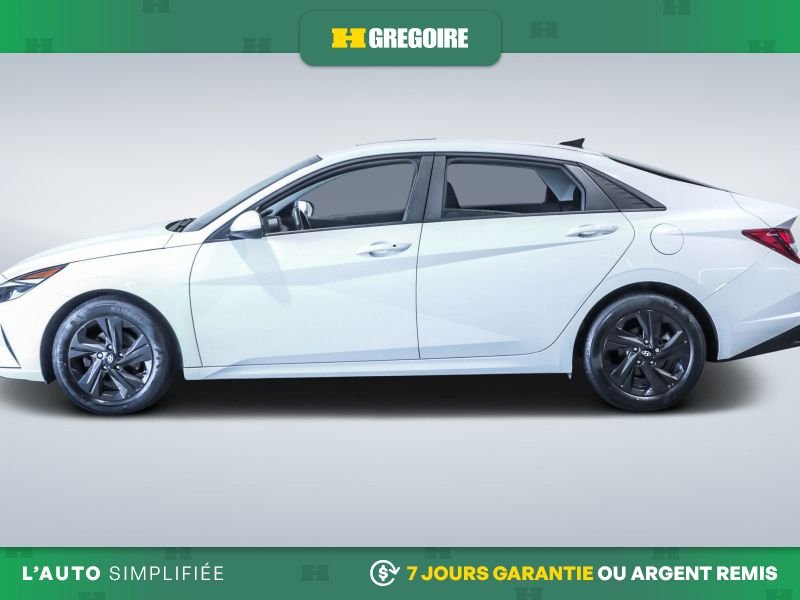 2021 Hyundai Elantra White Laval - photo #4
