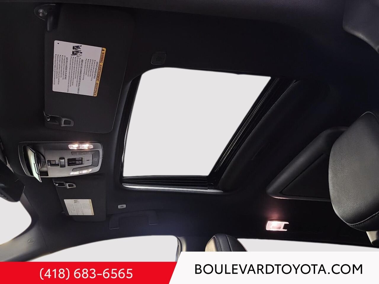 2025 Toyota Sienna 100498A-74 | LIMITED, 7 PLACES, AWD Blue Québec - photo #10