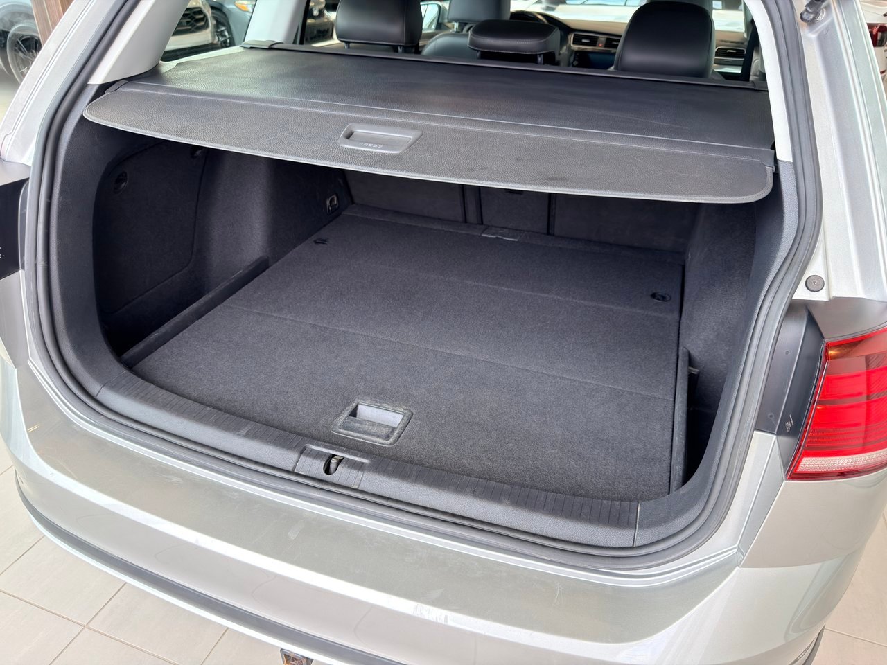 Volkswagen Golf Alltrack 2019 Gris Notre-Dame-des-Prairies - photo #12