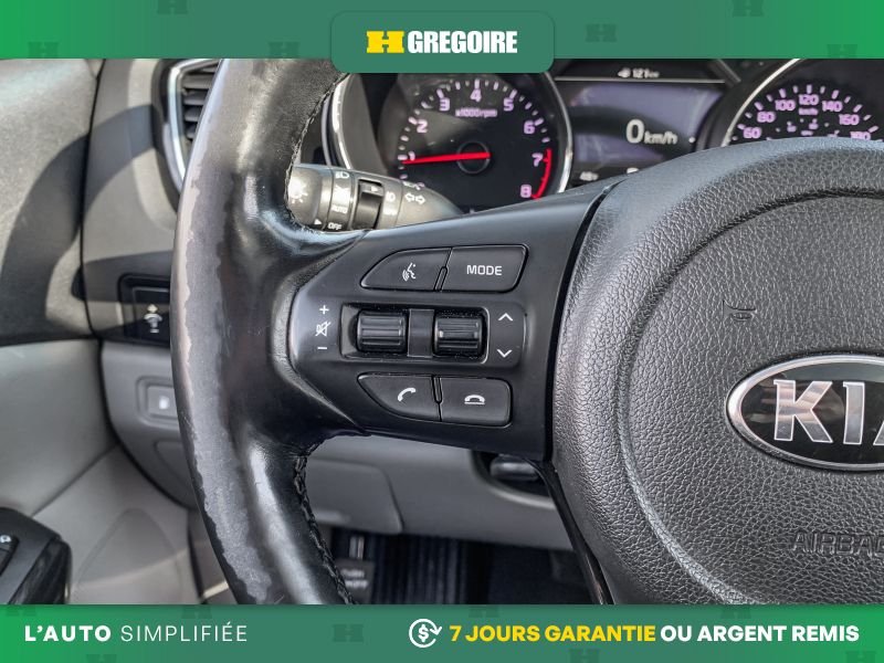 2019 Kia Sedona White Blainville - photo #13