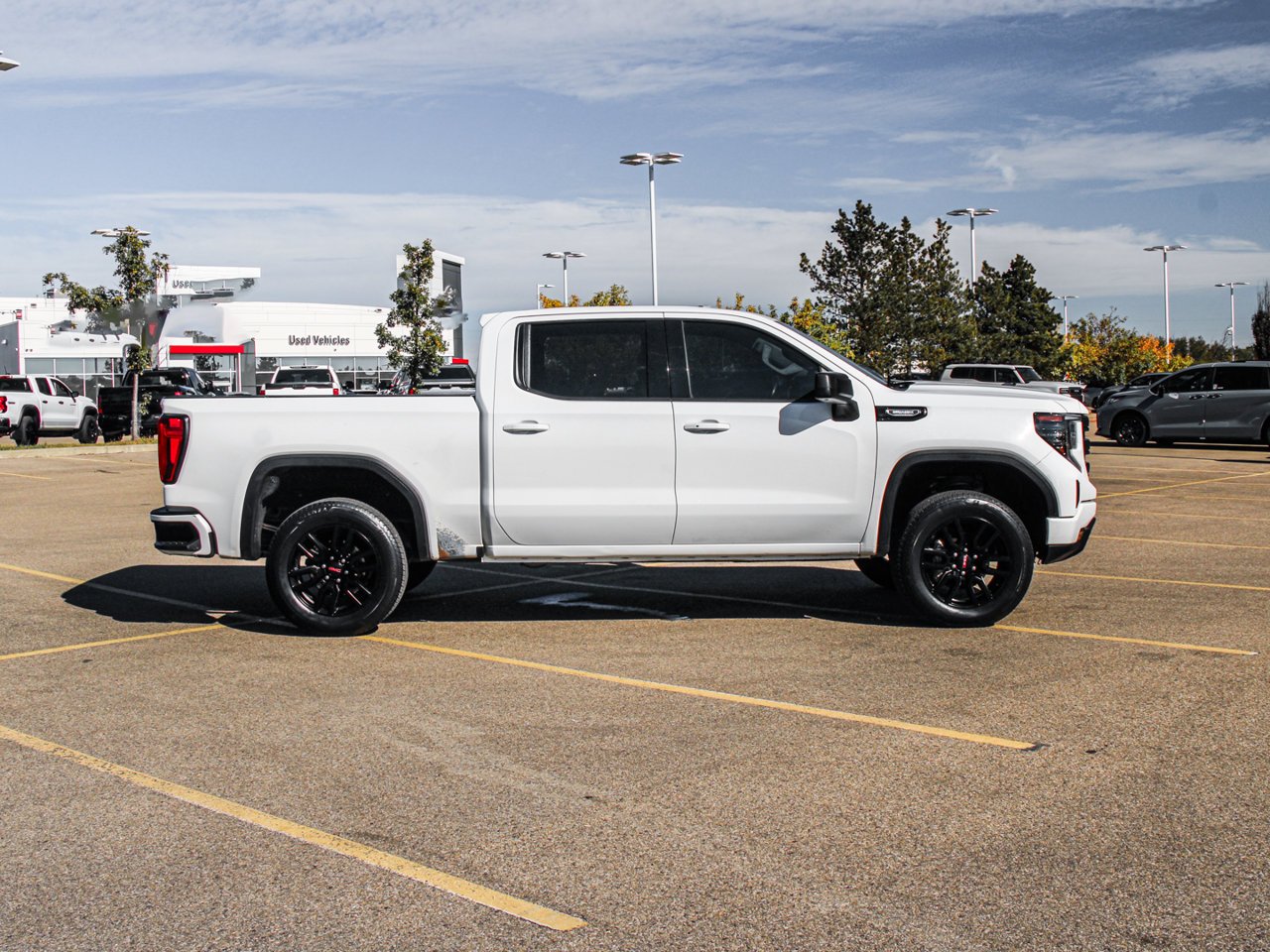 2022 GMC Sierra 1500 4WD Crew Cab 147 Elevation White Sherwood Park - photo #9