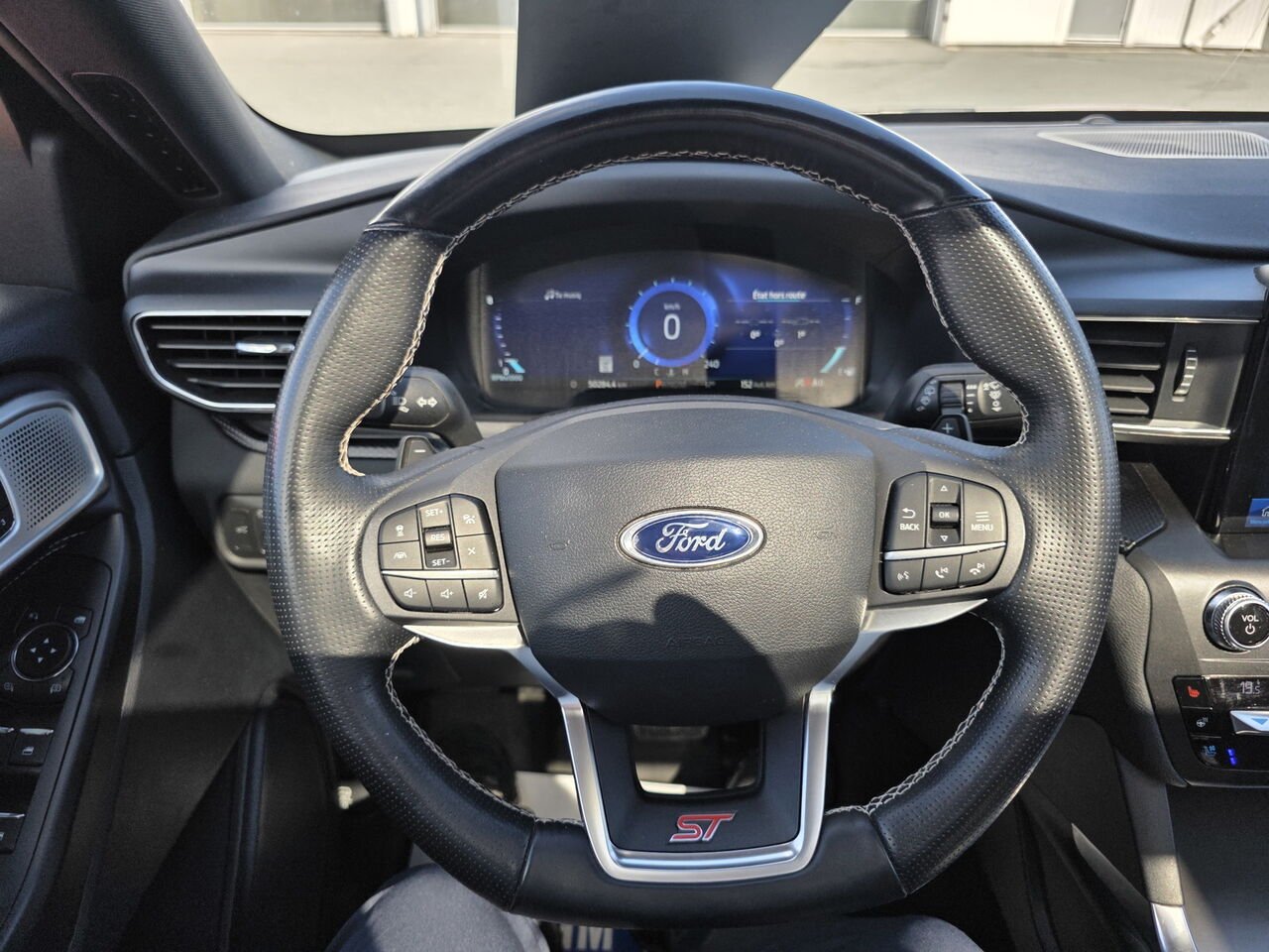 2020 Ford Explorer ST Red Rouyn-Noranda - photo #35