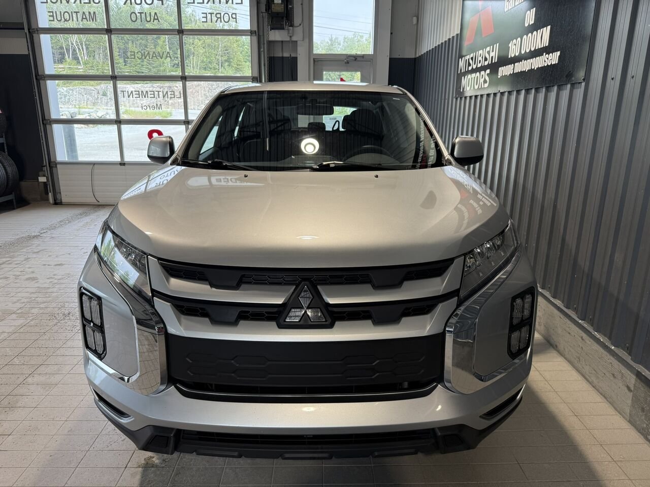 2024 Mitsubishi RVR Grey Rouyn-Noranda - photo #4