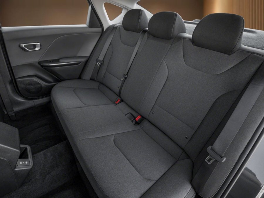 2026 Kia K4 LX TA Snow White Pearl