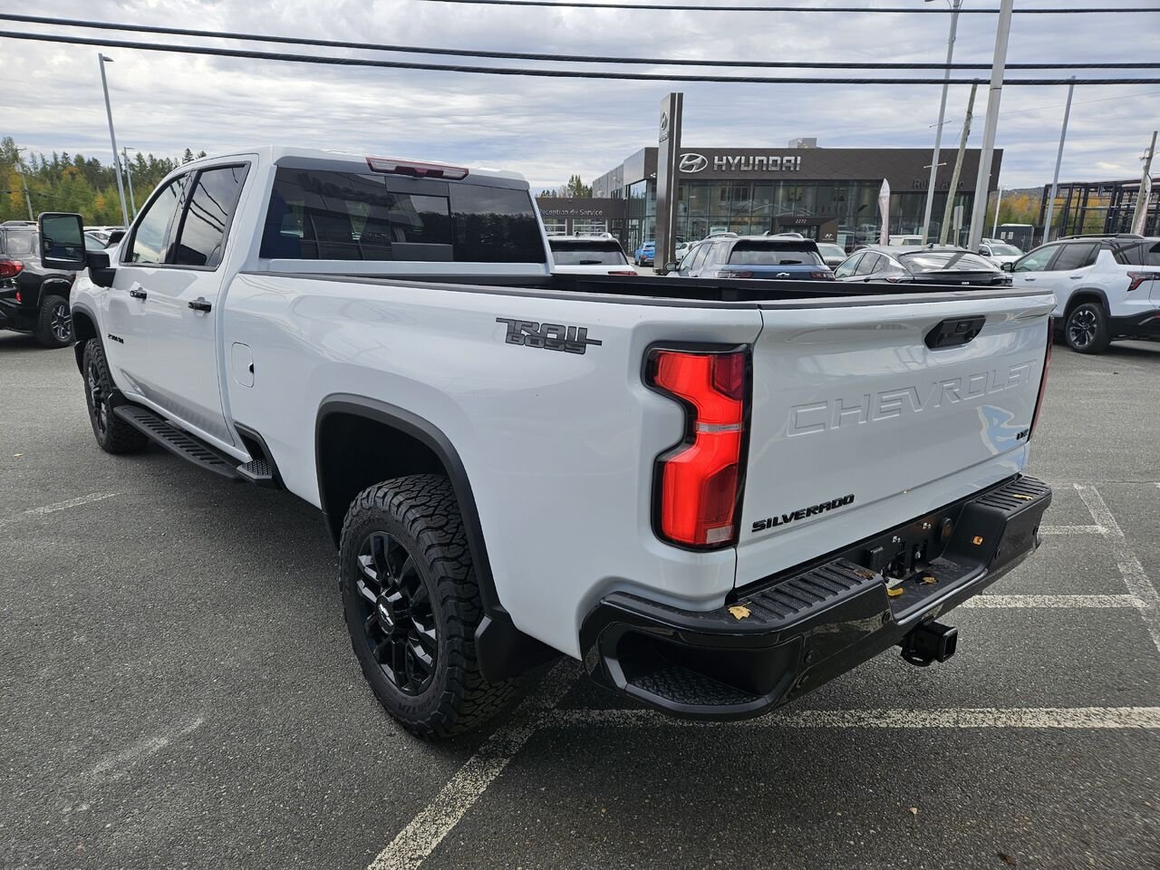 Chevrolet Silverado 2500HD LTZ cabine multiplace 4RM 172 po 2026 Blanc sommet Thetford Mines - photo #4