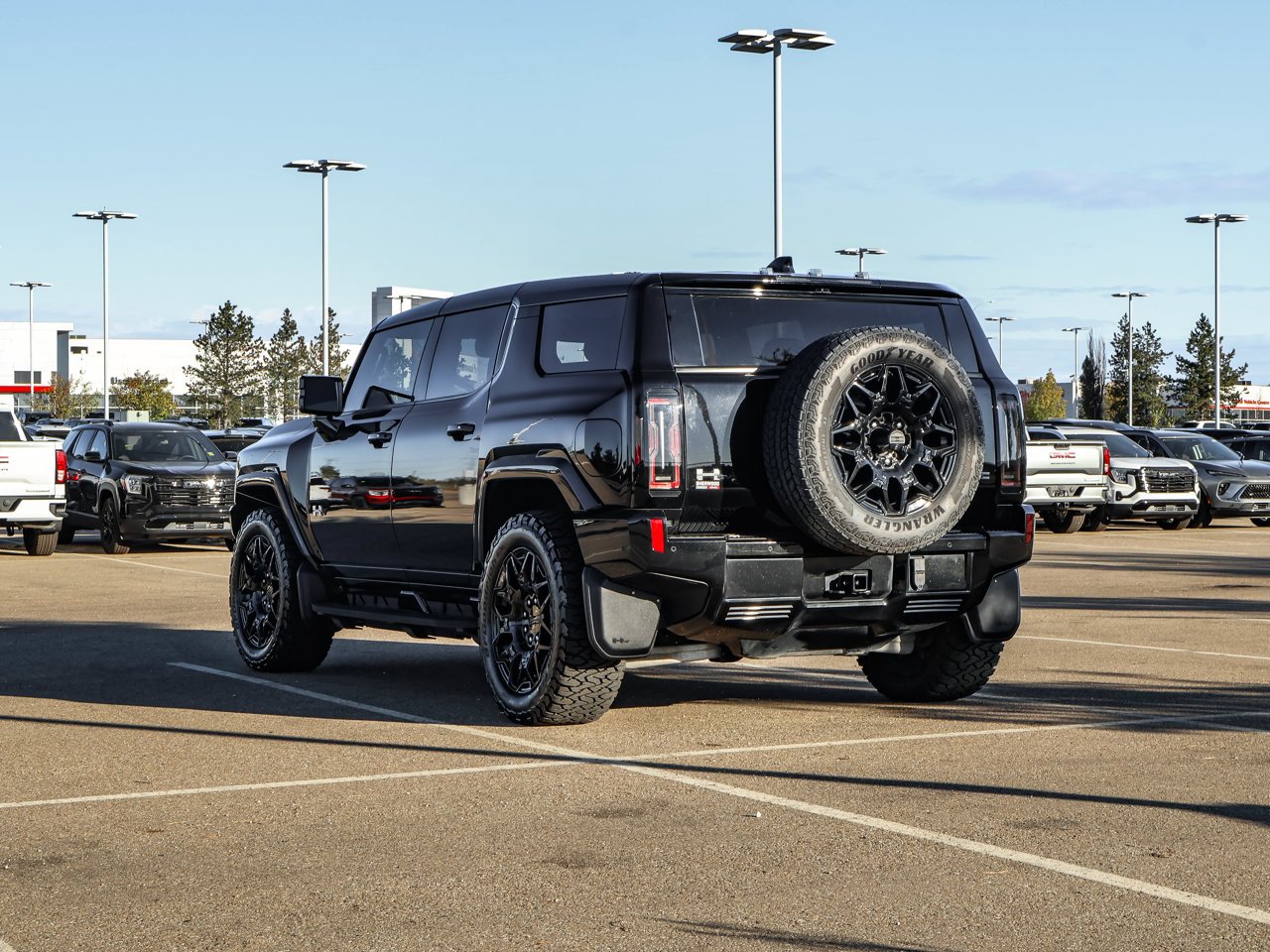 2024 GMC HUMMER EV SUV e4WD 4dr 2X Black Sherwood Park - photo #5
