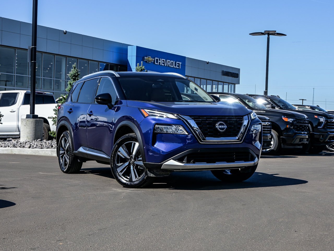 2023 Nissan Rogue AWD Platinum Blue Sherwood Park - photo #1