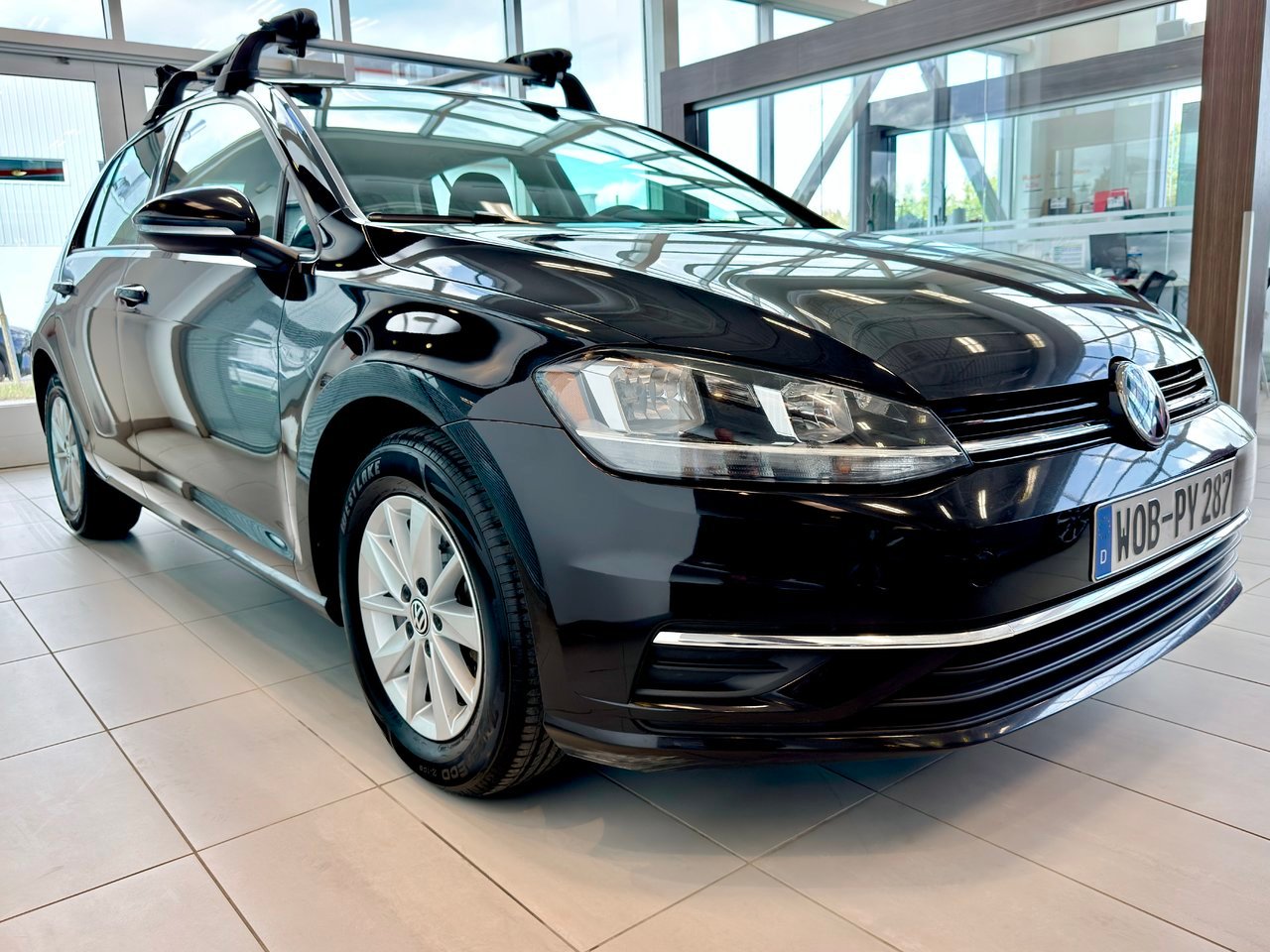 2019 Volkswagen Golf Black Notre-Dame-des-Prairies - photo #5