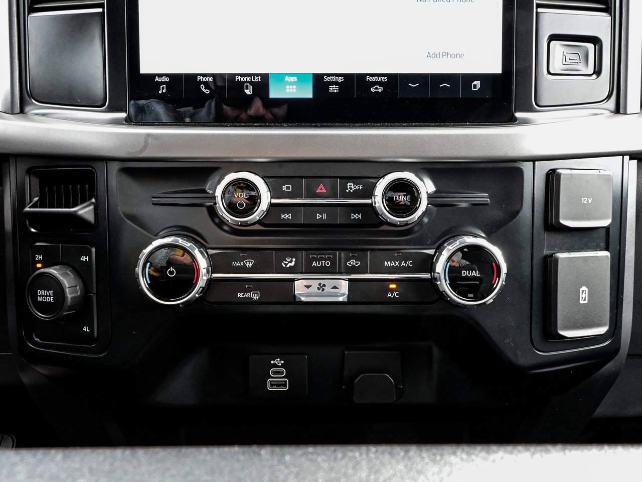 2025 Ford F-150 XLT 4WD SuperCrew 5.5' Box Grey Sherwood Park - photo #26