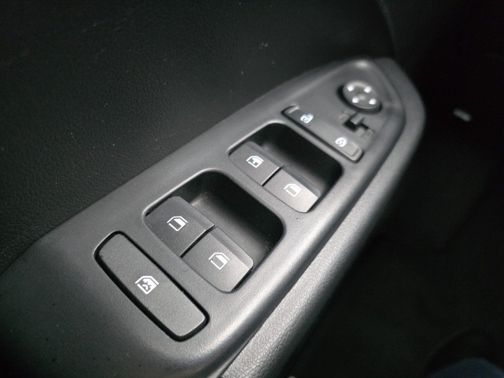 Hyundai Venue Preferred 2024 Blanc Mont-Laurier - photo #46