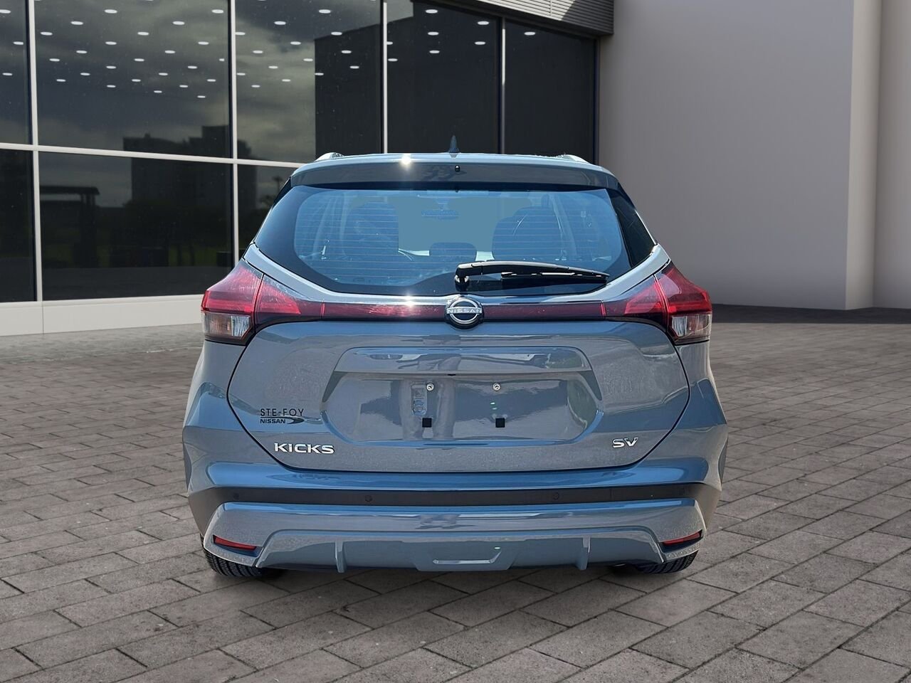 2024 Nissan Kicks SV TA Grey Québec - photo #20