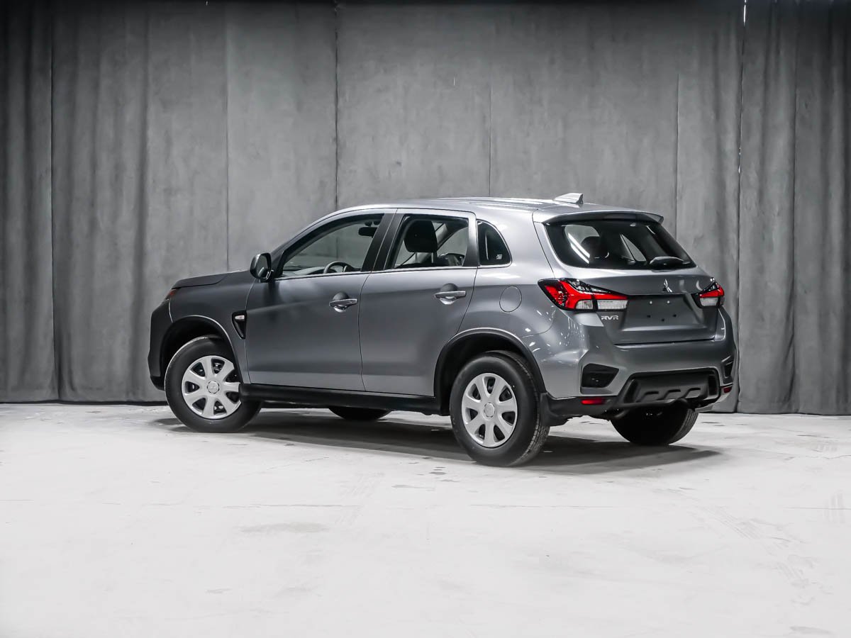 2026 Mitsubishi RVR ES Titanium Grey Montreal - photo #3