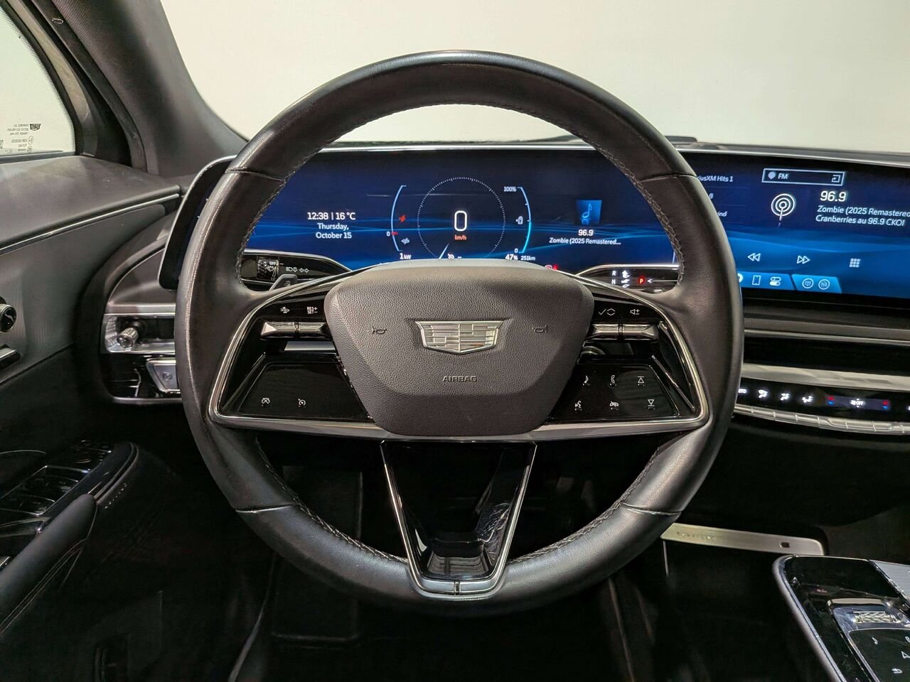 Cadillac LYRIQ 4dr Tech w/1SA 2024 Noir Val-David - photo #13