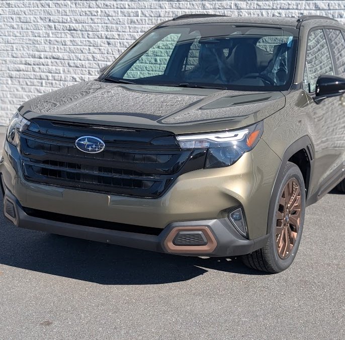 2026 SUBARU Forester SPORT Autumn Green Metallic