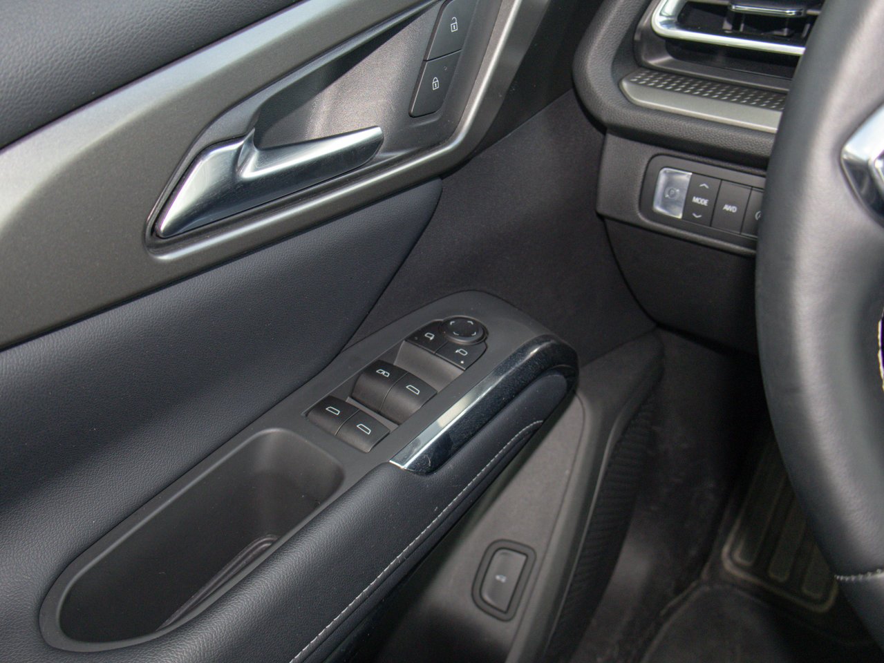 2026 Chevrolet Traverse AWD 4dr LT Black Sherwood Park - photo #19