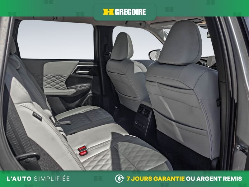 Mitsubishi Outlander 2024 Argent Blainville - photo #24