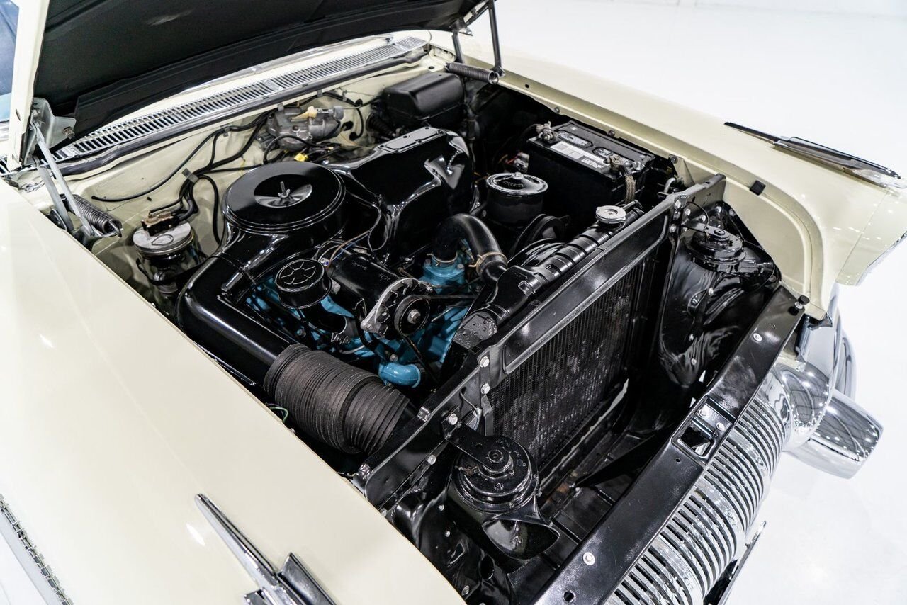 Pontiac Bonneville *PRICE IN USD* Fuel injected 347/315HP 1 of 630 produced 1957 Blanc Montréal - photo #15